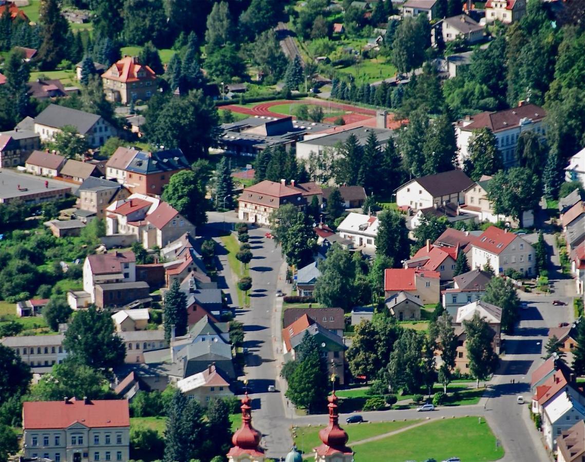 Hejnice Retreat Bagian luar foto