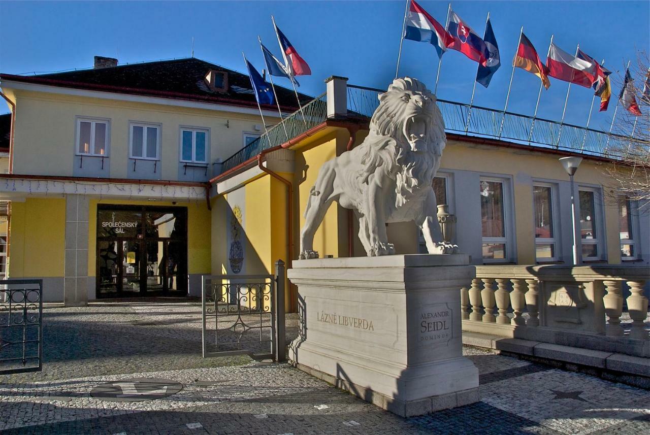 Hejnice Retreat Bagian luar foto